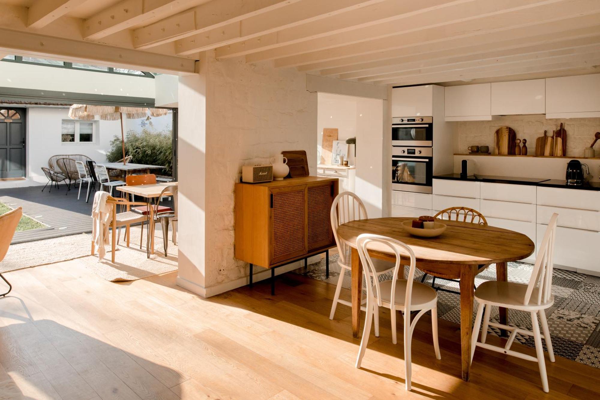 Chambres dans maison familiale avec jardin et studio au sein du Triangle d'Or de Rueil Malmaison, aux portes de Paris et la Défense Extérieur photo