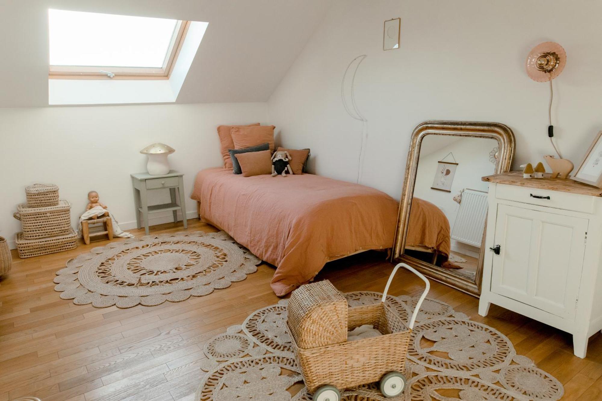 Chambres dans maison familiale avec jardin et studio au sein du Triangle d'Or de Rueil Malmaison, aux portes de Paris et la Défense Extérieur photo